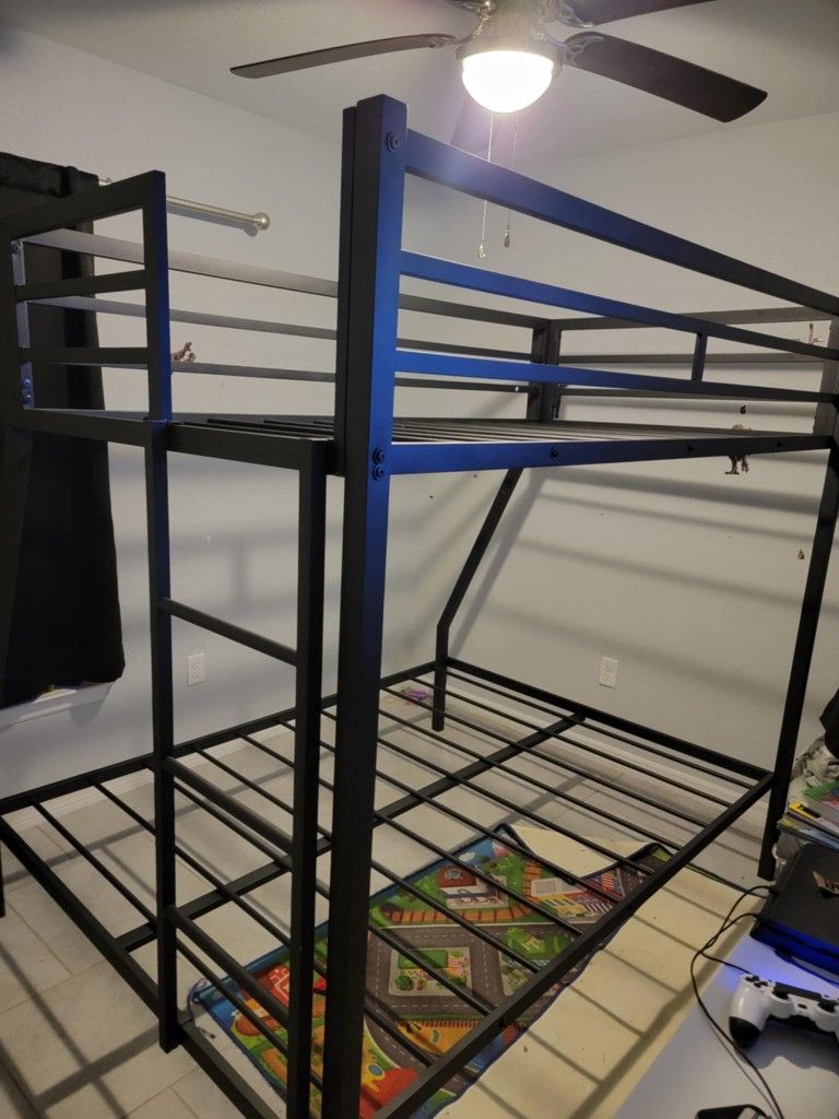 Twin Over Full Bunk Bed
