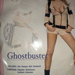 Costume