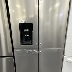 Counter Depth Refrigerator 