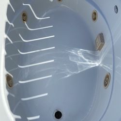 Jacuzzi Tub With Working Pump