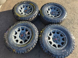 17x9 Method Wheels 6x139 pattern and 285/70R17 BF GOODRICH BAJA CHAMPIONS AND 4 NEW SENSORS PROGRAMED FOR TOYOTA TACOMA 2018-2025