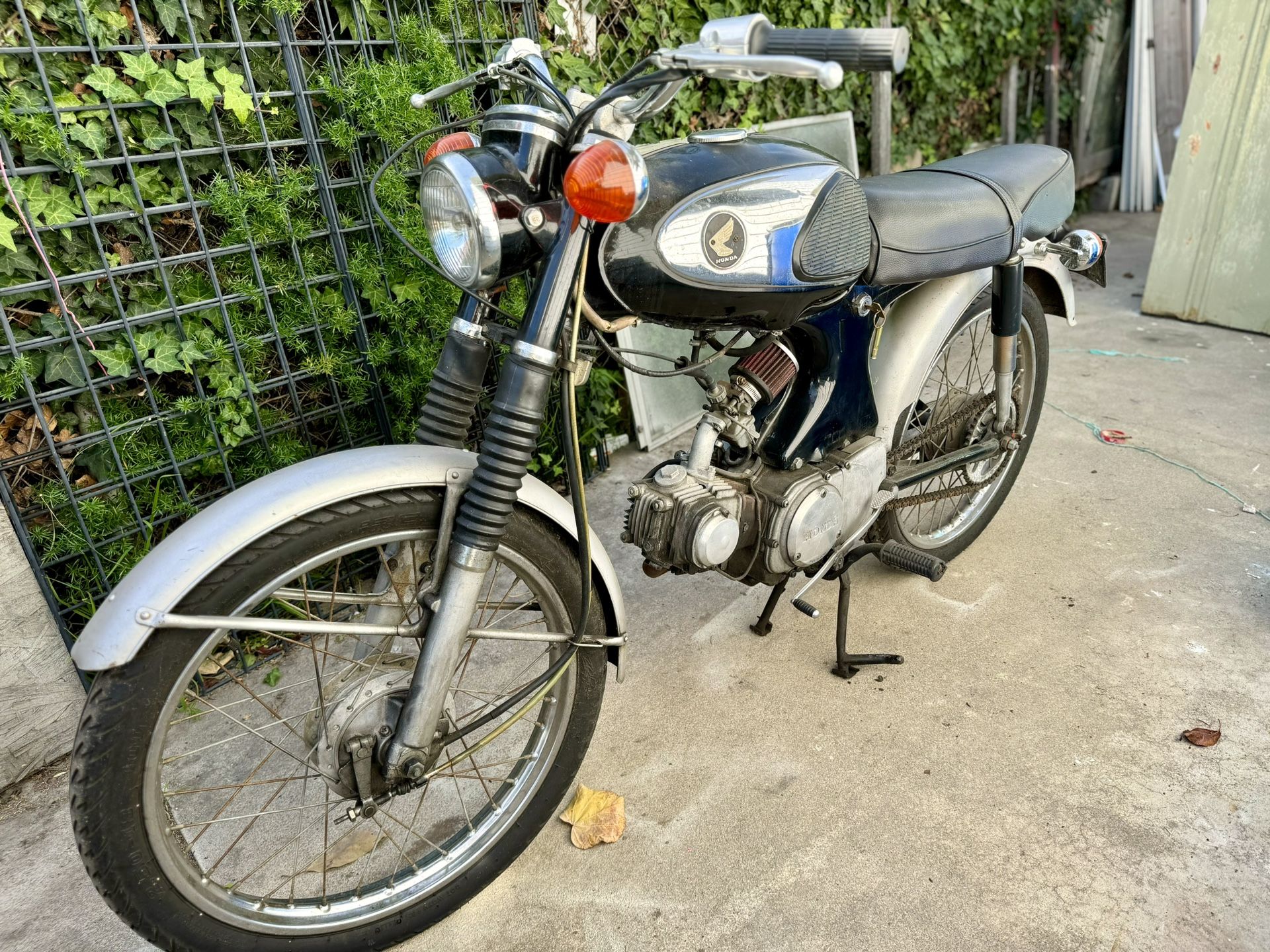 vintage Honda s90 1966 motorcycle moped