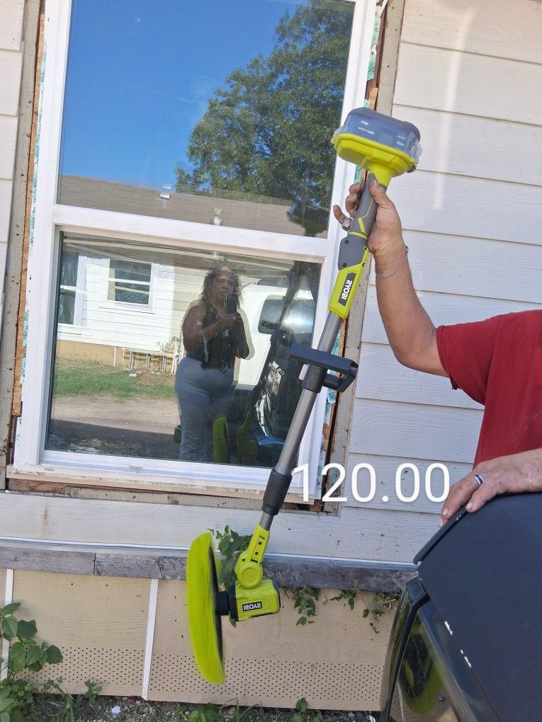 Ryobi Cordless Scrubbing Kit