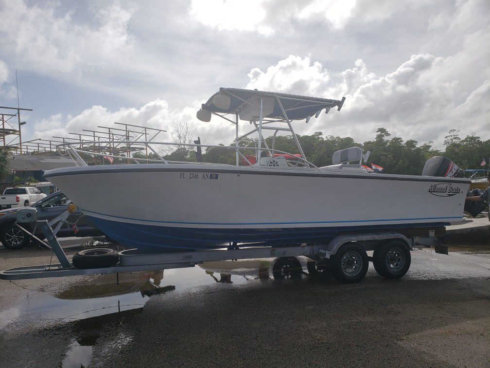 24ft Center Console Open Fisherman with 250 Evinrude!!!