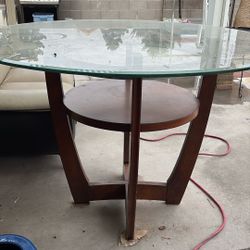 round table for six chairs Free No Chairs 