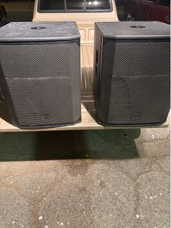 2 ELX200-18SP 18" POWERED SUBWOOFER