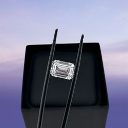 Emerald Shape Lab-grown Certified Diamond 