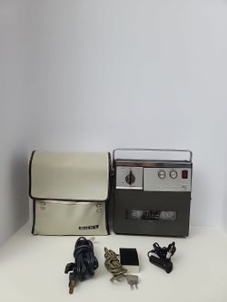 Sony Matic Reel To Reel TC900A With Case, Microphone~ Power Cord~ TESTED
