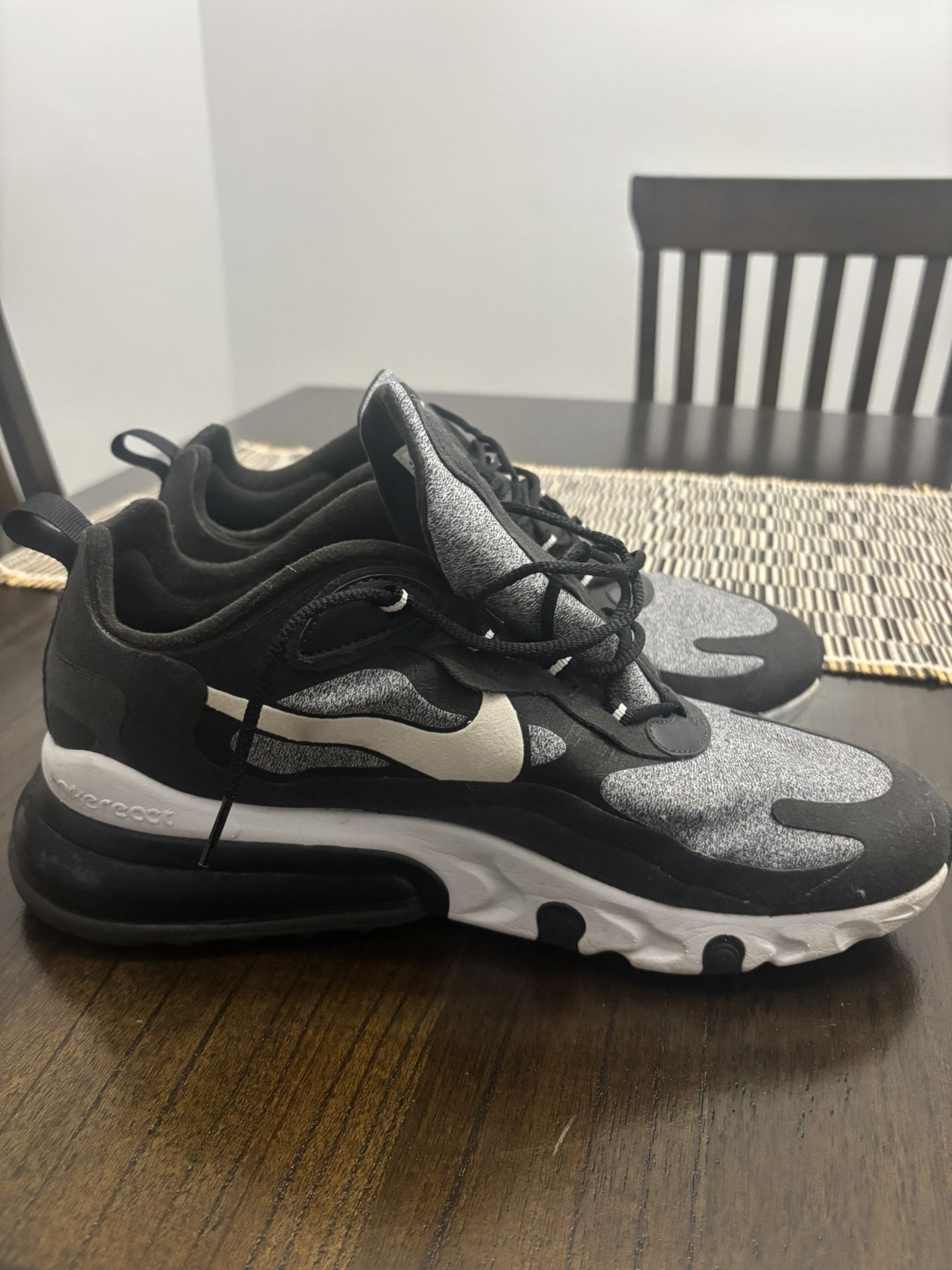 Men’s Nike Air70 React Black/Grey Size 11