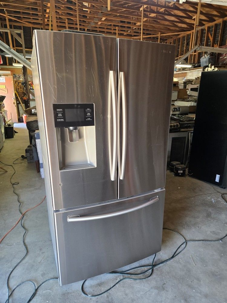 Refrigerator 