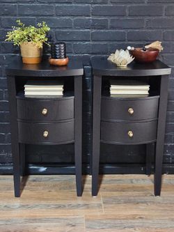 Black set of nightstands