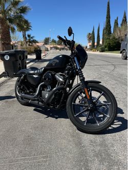 2016 Harley iron 883