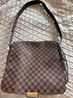 Louis Vuitton Messenger Bag