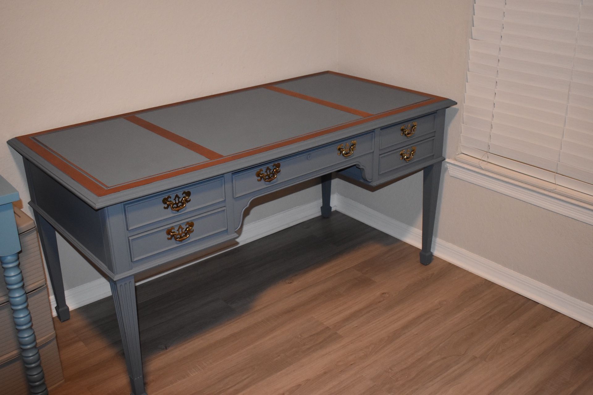Office Desk For sale
