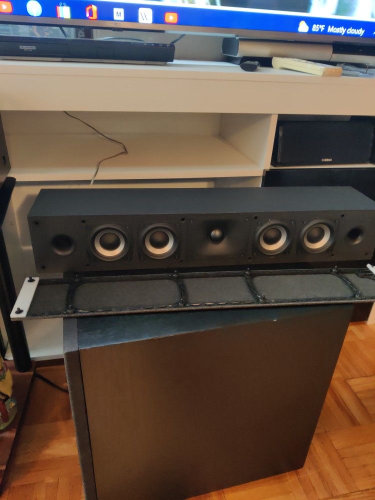 Polk Monitor Center Channel , Model XT35
