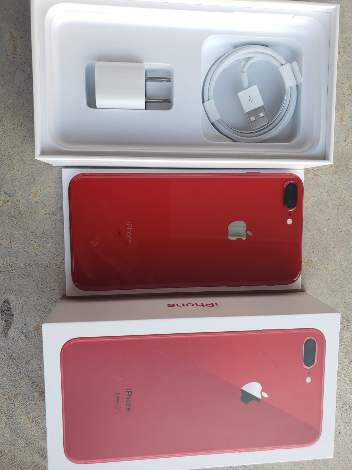 Iphone 8 plus red