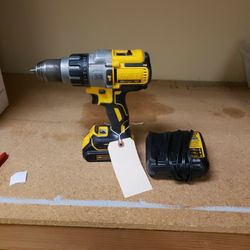 Dewalt DCD996 Hammerdrill Kit 20 Volt 