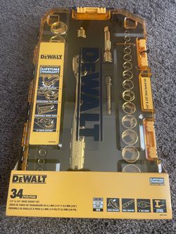 Dewalt 1/4 in. and 3/8 in. Drive Ratchet & Socket Set (34-Piece)