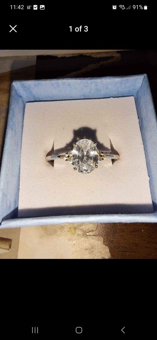 Oval-Cut Sterling silver Diamond Solitaire Engagement Ring. sz 9