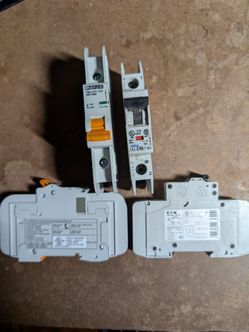 Industrial circuit breakers