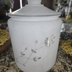 PRICE DROPPED TO SELL....Beautiful Princess House Cookie Jar No Cracks