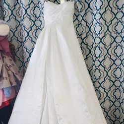 Brand New Size 10 Wedding Dress