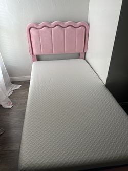 Twin Bed