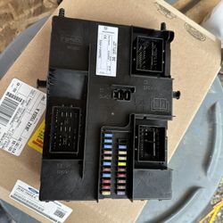 NEW 2019 Ford transit body control module BCM