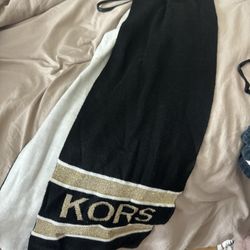 MK Scarf 