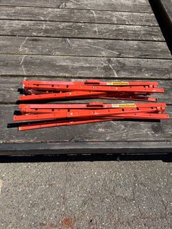 Folding portable saw horses