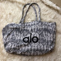 ALO Gym Bag