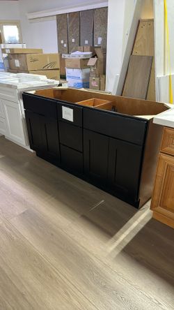 New 59” Vanity - Soft Close