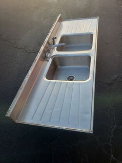 1950s Vintage Tracy Sink