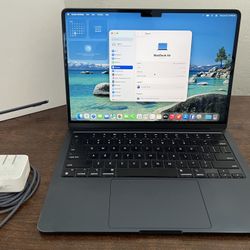 Apple MacBook Air M2 A2681 (2022) 13.6" Laptop Computer 512GB SSD 8GB RAM – Midnight 