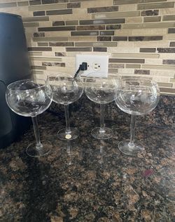 set de 4 copas  no usado sun caja 