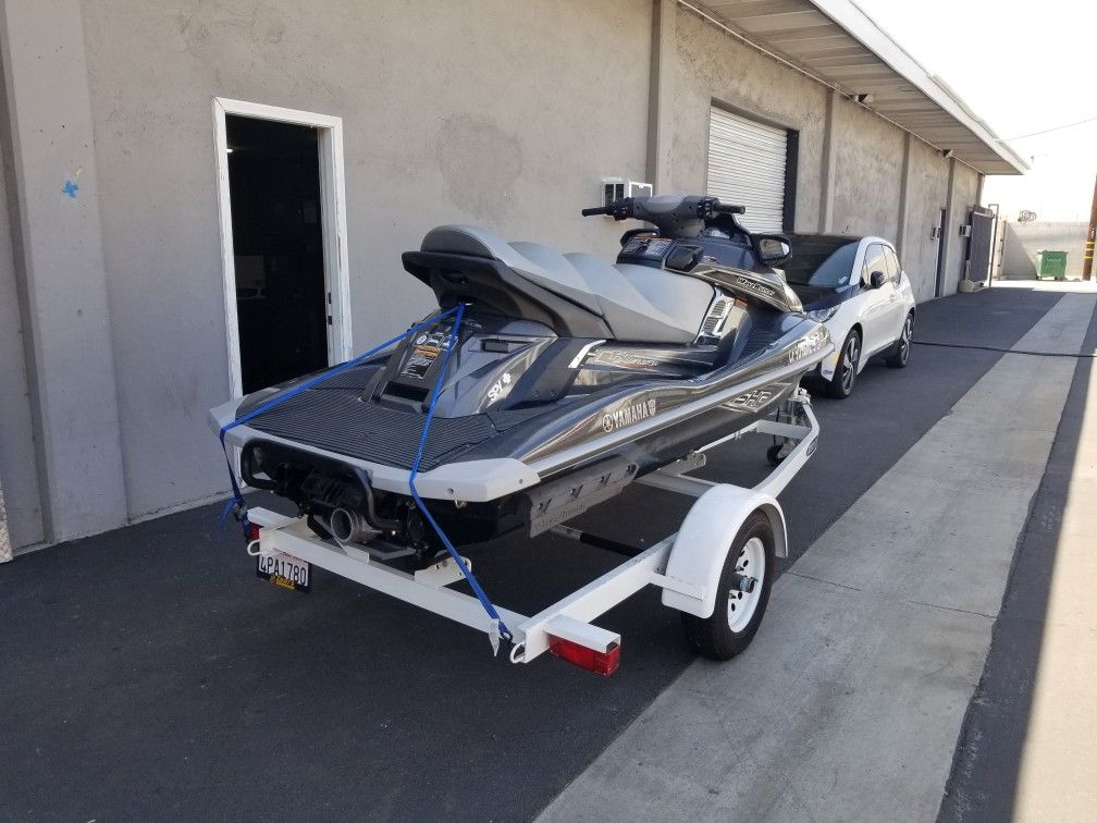 2013 Yamaha FX Sho Cruiser low hrs jet ski for Sale in Corona, CA OfferUp
