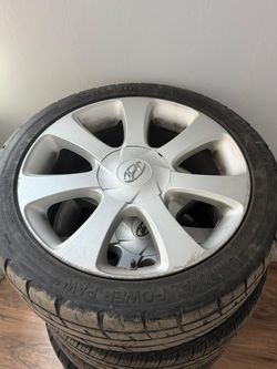 Uniroyal Power Paw 215/45ZR17 Tires with Hyundai Rims