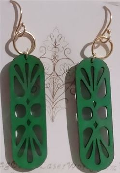 2 VIEWS Handcrafted Green Wood Rectangle Shape Dangle/Drop Hook Earrings