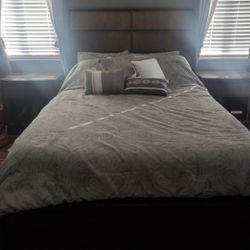 Queen bedroom set