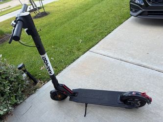 GOTRAX XR Elite Adult Electric Scooter with 8.5" Honeycomb Tire, 15.5mph&18.6mile range, 36V, 220lbs Max Load, Foldable, Black