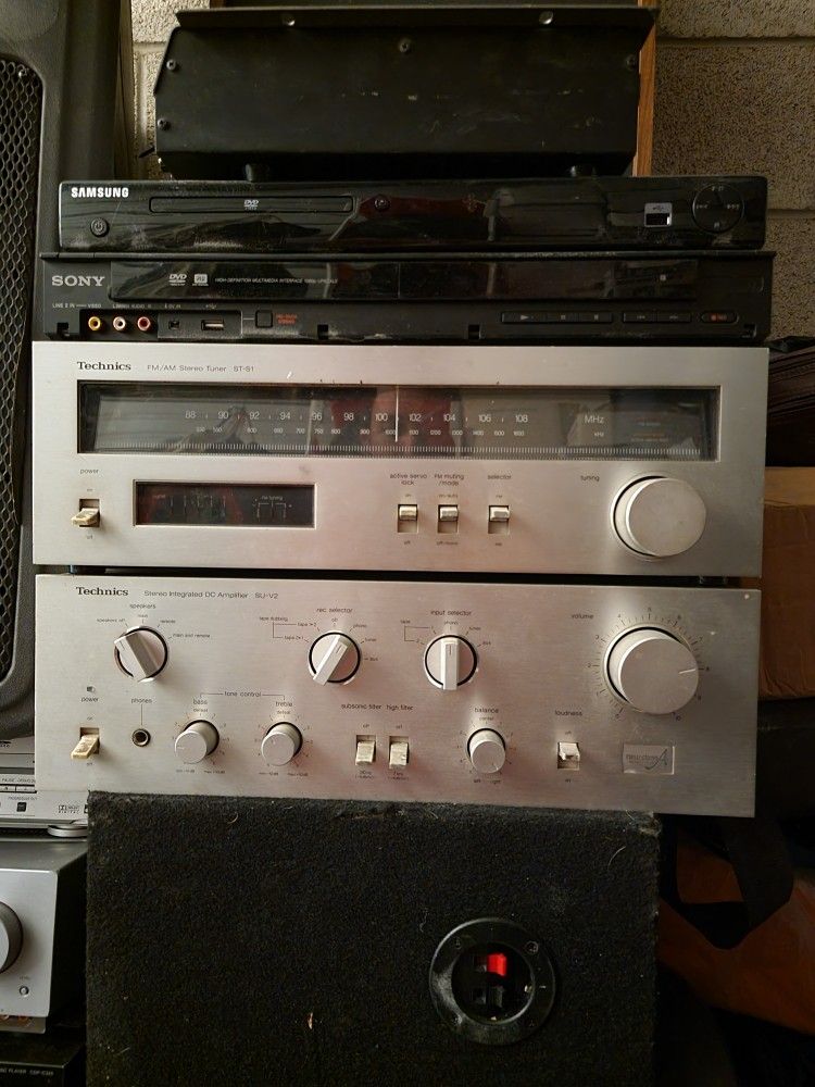 Technics  Stereo Tuner And Amplifier 