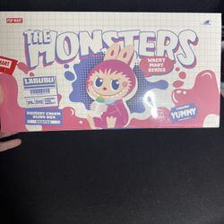 Wacky Mart Pinch Pendant labubu