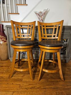 Pair Of Hillsdale Fairfox Oak Wood Swivel Bar Height Stool