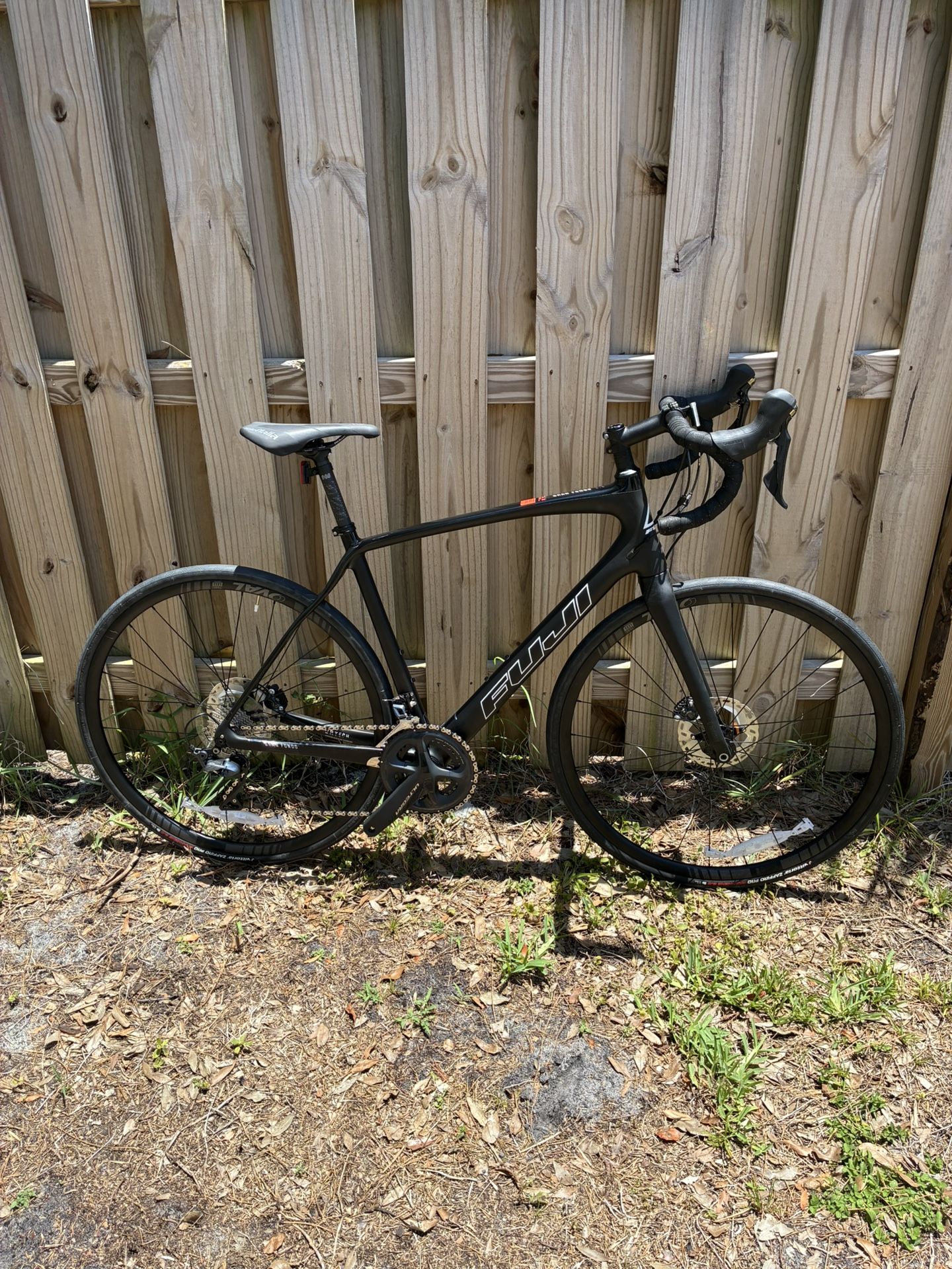 FUJI GRAN FONDO Carbon