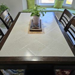 Dining Table with 6 Chairs 