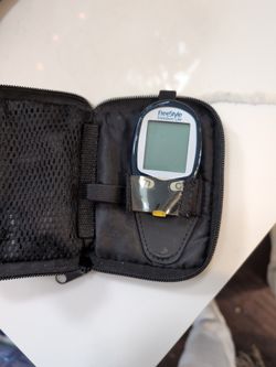 Freestyle Freedom Light Sugar Glucose Monitor For Strips This Is The Most Accurate Glucose Monitor