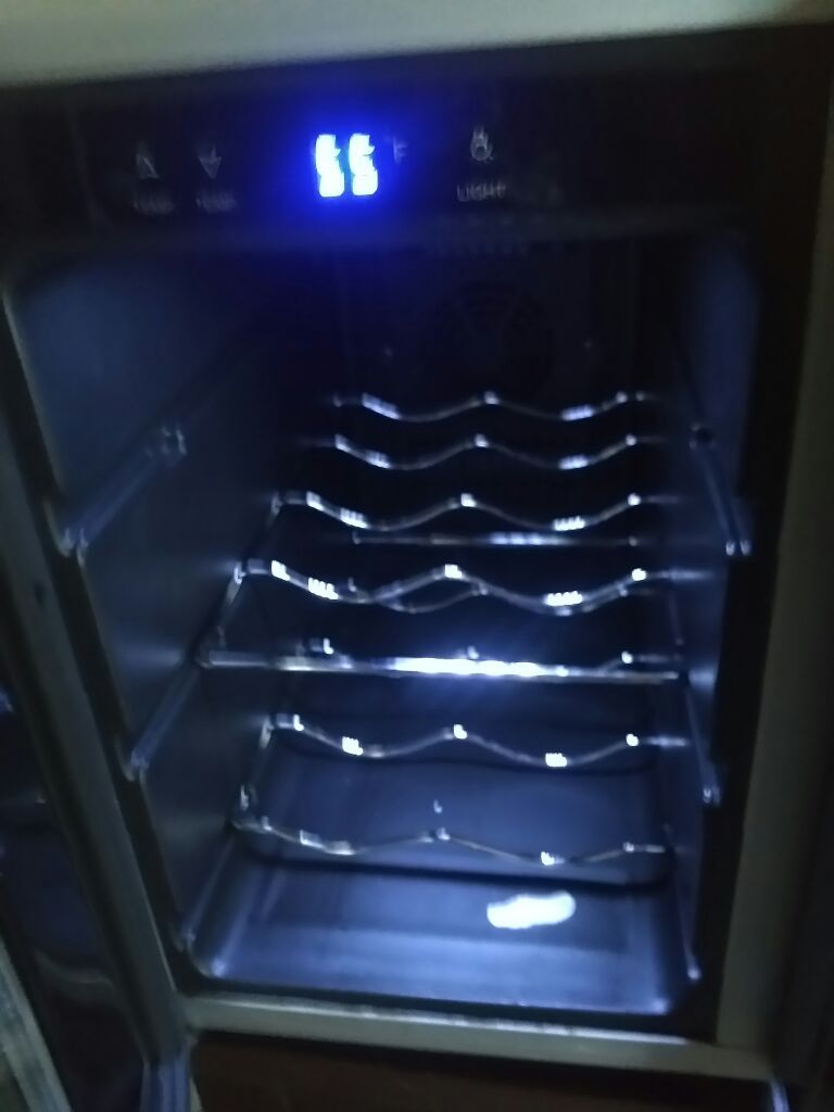 Nice!!!!!Cuisinart wine cooler