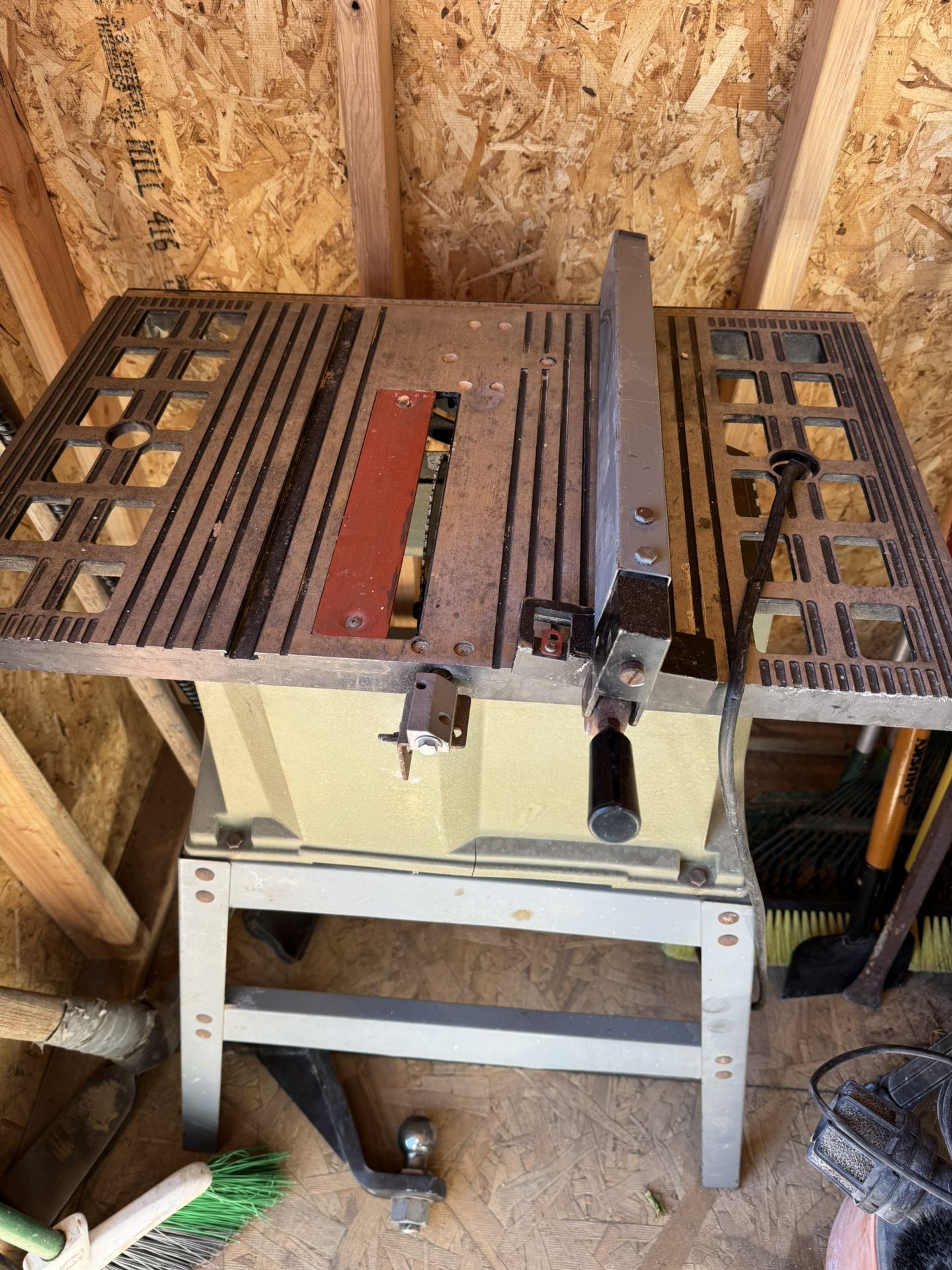 Table saw
