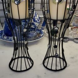 2 CANDLE HOLDERS DECOR WITH NEW CANDLES