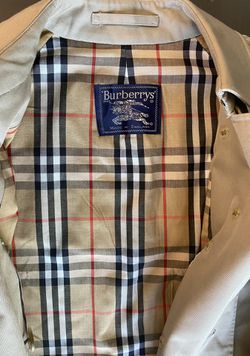 Burberry Jacket Women's S/M for Sale in West Hollywood, CA - OfferUp